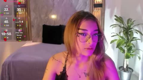 melodylanee online show from November 15, 2025, 11:07 am