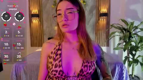 Snapshot of melodylanee chatting on March 12, 2026, 11:05 am melodylanee online show from March 12, 2026, 11:05 am