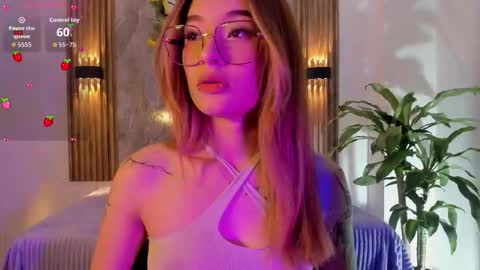 Snapshot of melodylanee chatting on March 14, 2026, 11:04 am melodylanee online show from March 14, 2026, 11:04 am