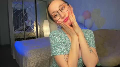 Kaylie online show from February 15, 2025, 5:17 pm