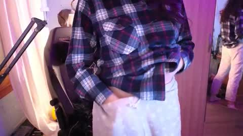 Snapshot of memisecrets chatting on January 10, 2026, 6:31 pm Megumi Aina online show from January 10, 2026, 6:31 pm