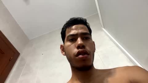 memolesta13 online show from January 17, 2025, 10:11 am