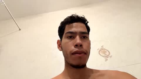 memolesta13 online show from February 5, 2025, 5:31 pm