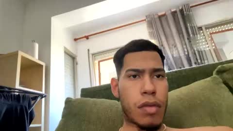 memolesta13 online show from April 14, 2026, 11:05 am