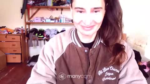 Yummygirl online show from April 28, 2026, 5:23 am