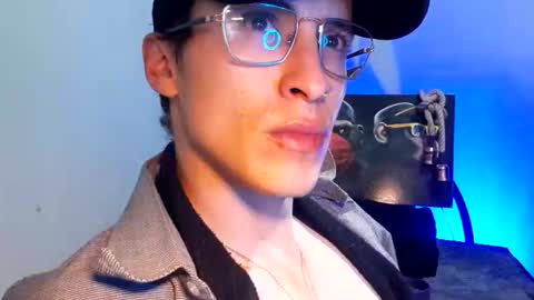 Giorggio Fragacci online show from November 26, 2025, 8:26 am