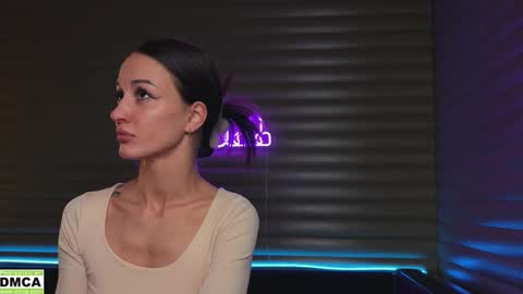  NIKKY  STIVE     Every day from 1000  to 200  EST time. online show from October 27, 2025, 6:06 am