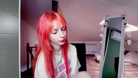 Snapshot of meowroslava chatting on February 17, 2026, 10:01 am meowroslava online show from February 17, 2026, 10:01 am