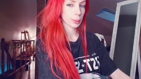 Snapshot of meowroslava chatting on March 30, 2026, 11:33 am meowroslava online show from March 30, 2026, 11:33 am