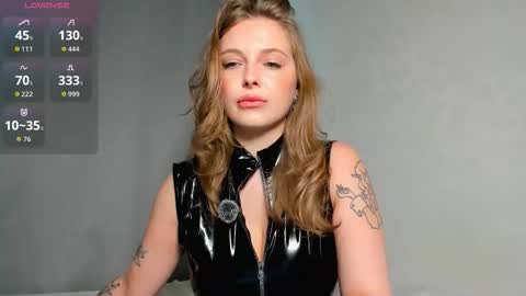 mercedescutee online show from September 27, 2025, 3:28 pm