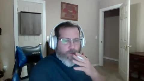 Snapshot of mercer1977 chatting on February 8, 2026, 9:07 pm mercer1977 online show from February 8, 2026, 9:07 pm