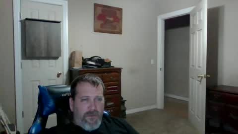 mercer1977 online show from June 19, 2026, 9:35 am