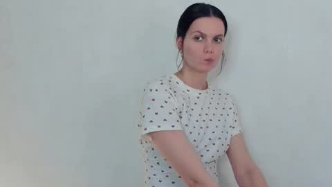 Miya online show from March 1, 2026, 7:10 am