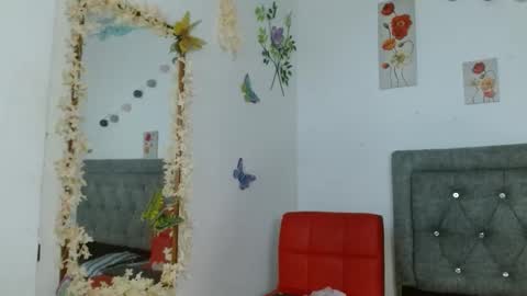 meriilyn_monroe724 online show from November 12, 2025, 8:41 pm