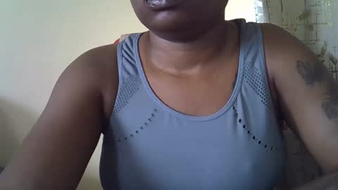 Snapshot of merimella1 chatting on January 9, 2026, 9:56 am merimella1 online show from January 9, 2026, 9:56 am