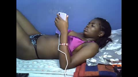 merlin_queen online show from November 28, 2025, 6:43 pm