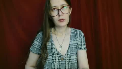 Snapshot of mesmerizing_hypn0_goddess chatting on October 25, 2025, 7:49 am Jessica online show from October 25, 2025, 7:49 am