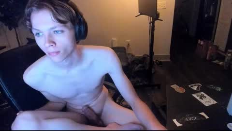 Snapshot of metalhedzoomer chatting on December 1, 2025, 8:08 am metalhedzoomer online show from December 1, 2025, 8:08 am