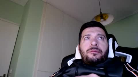 Snapshot of metalic18 chatting on November 9, 2025, 5:50 am FunnyTimeHere online show from November 9, 2025, 5:50 am