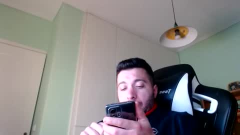 Snapshot of metalic18 chatting on January 6, 2026, 6:00 pm FunnyTimeHere online show from January 6, 2026, 6:00 pm