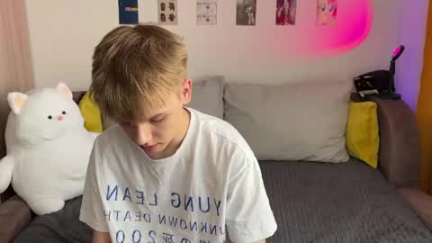 Arthur online show from April 12, 2026, 3:39 pm