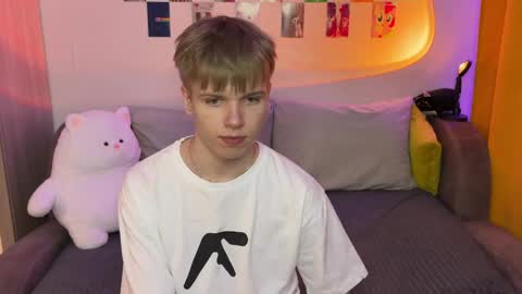 Arthur online show from April 16, 2026, 9:39 pm