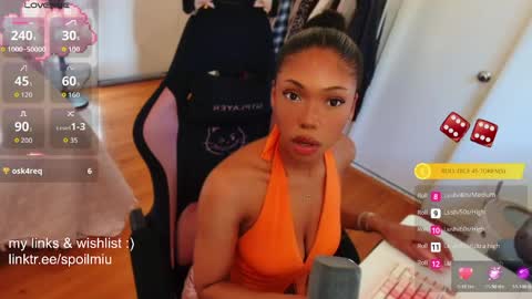 mew2wo online show from April 29, 2026, 1:32 am