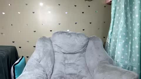 Snapshot of mezzy69 chatting on December 11, 2024, 6:31 pm mezzy69 online show from December 11, 2024, 6:31 pm