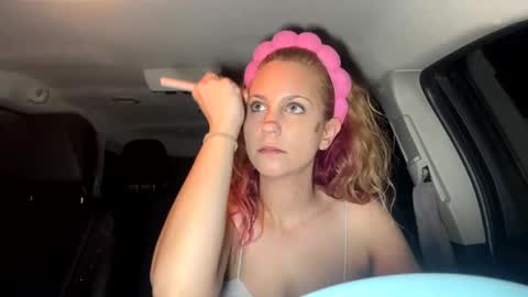 Snapshot of mezzy69 chatting on March 1, 2025, 9:40 am mezzy69 online show from March 1, 2025, 9:40 am