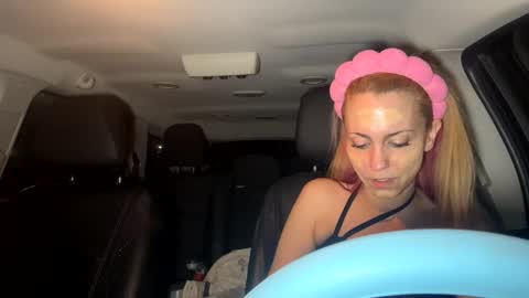 Snapshot of mezzy69 chatting on March 6, 2025, 9:36 am mezzy69 online show from March 6, 2025, 9:36 am