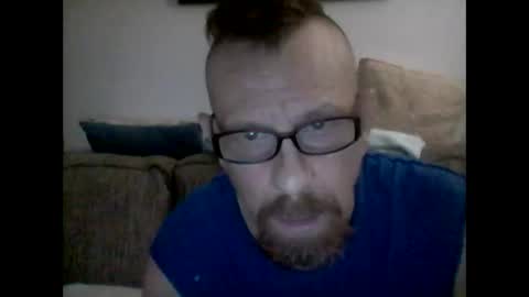 mhitch924 online show from May 19, 2026, 2:18 am