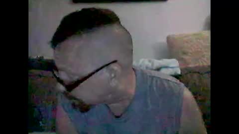 mhitch924 online show from May 27, 2026, 1:57 am