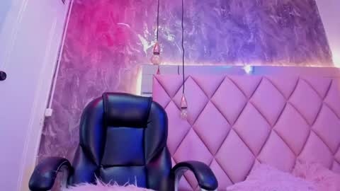 MHONIK BELUCI online show from April 12, 2026, 11:15 am