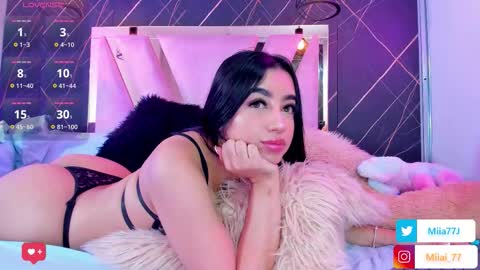 Mia online show from December 5, 2025, 4:54 am