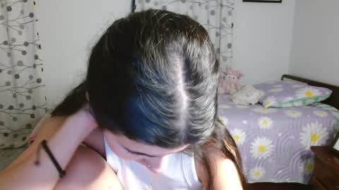 Mia online show from February 4, 2025, 4:48 am