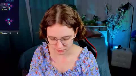 mia__mooore online show from February 26, 2026, 1:32 pm