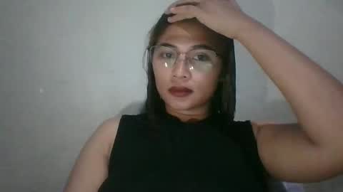 mia_bella04 online show from February 22, 2025, 1:22 am