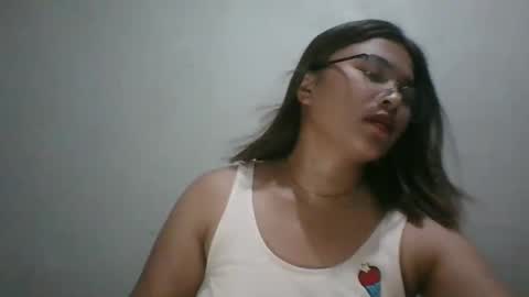 mia_bella04 online show from February 27, 2025, 2:21 am