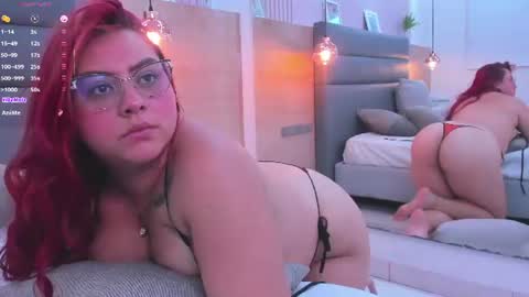 Mia online show from June 11, 2026, 12:32 am