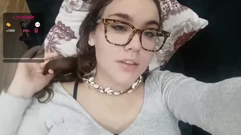 Snapshot of mia_boone chatting on December 1, 2024, 8:42 pm mia_boone online show from December 1, 2024, 8:42 pm