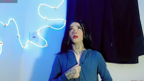 mia califa online show from May 17, 2026, 4:10 am