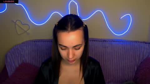 Snapshot of mia_cutie77 chatting on October 25, 2025, 7:27 am mia_cutie77 online show from October 25, 2025, 7:27 am