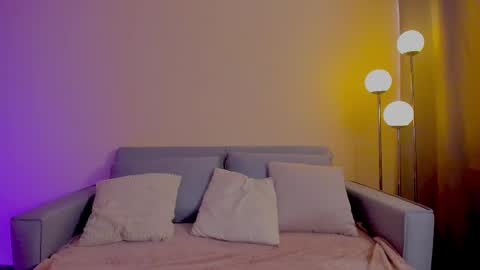 Snapshot of mia_daniellshot chatting on February 13, 2026, 7:43 pm Sarah Luna online show from February 13, 2026, 7:43 pm