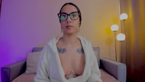 Snapshot of mia_daniellshot chatting on February 17, 2026, 6:47 pm Sarah Luna online show from February 17, 2026, 6:47 pm
