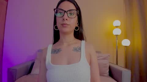 Sarah Luna online show from March 8, 2026, 5:28 pm