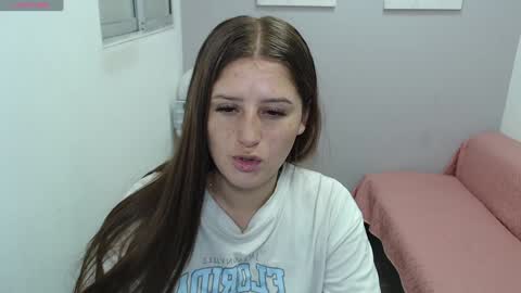 Snapshot of mia_diaz1 chatting on December 30, 2024, 1:14 pm Mia online show from December 30, 2024, 1:14 pm