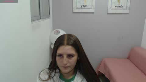 Snapshot of mia_diaz1 chatting on February 11, 2025, 12:58 pm Mia online show from February 11, 2025, 12:58 pm