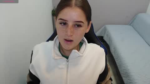 Snapshot of mia_diaz1 chatting on September 22, 2025, 1:24 pm Mia online show from September 22, 2025, 1:24 pm