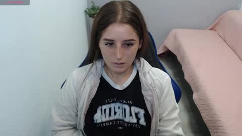 Mia online show from February 13, 2026, 1:51 pm