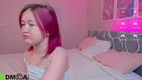 Mia online show from September 16, 2025, 3:07 am